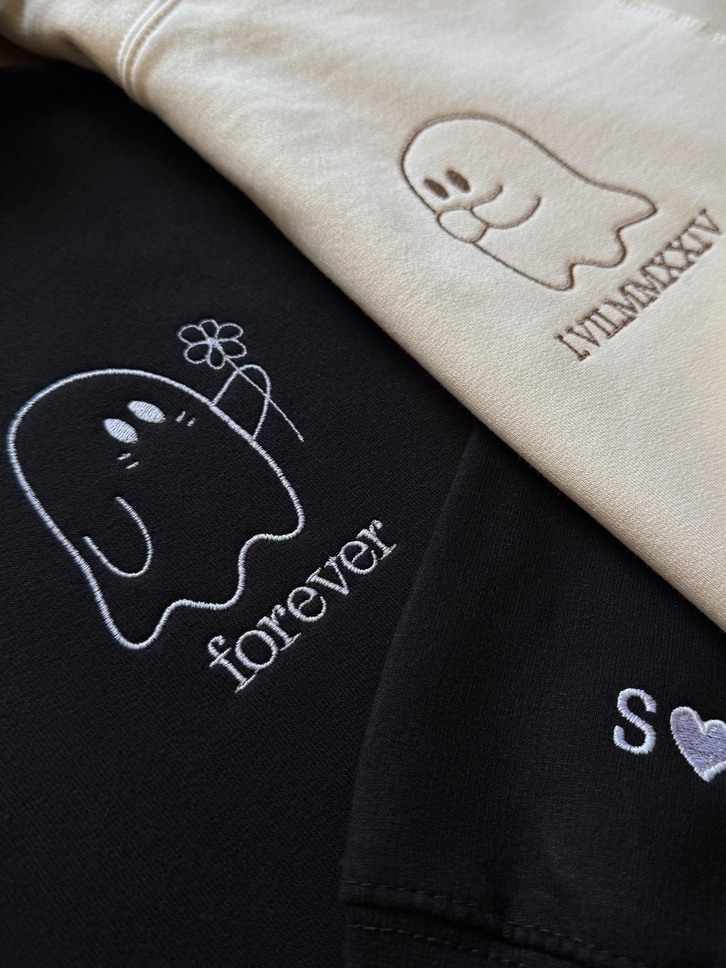 Geist Pullover mit Initialen - Personalisiert & Bestickt